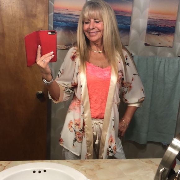 gimme by BKE “ BUCKLE” cover and tank - Picture 2 of 11